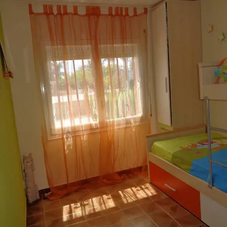 A Solo 20 Mts De La Playa Apartamento Cambrils